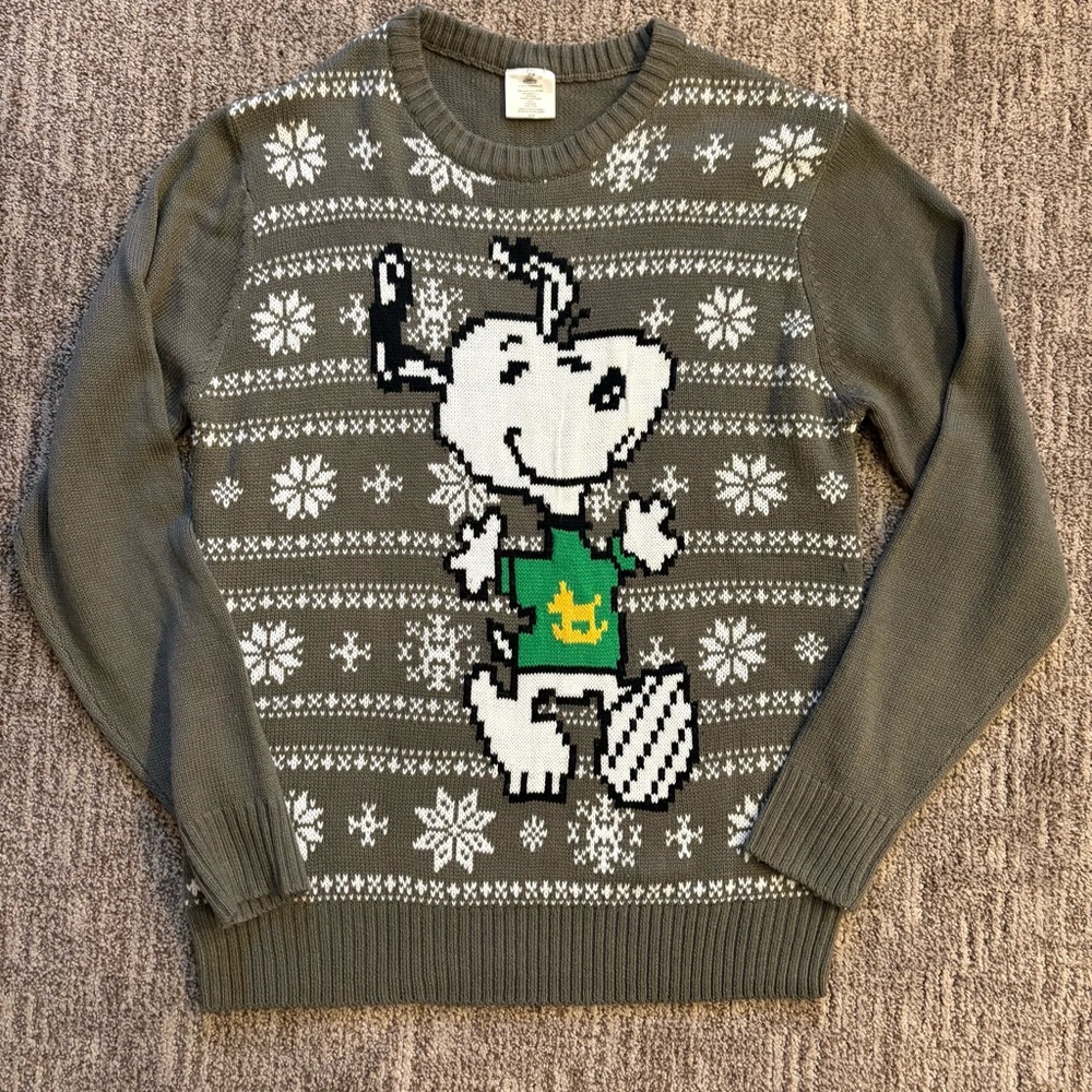 Peanuts Snoopy Christmas crewneck sweater, men’s size Large, gray and white